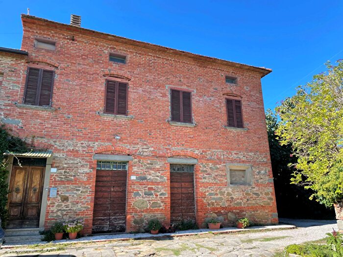 Casa con 9 locali in vendita in Fonte Nuova, Marciano Della Chiana