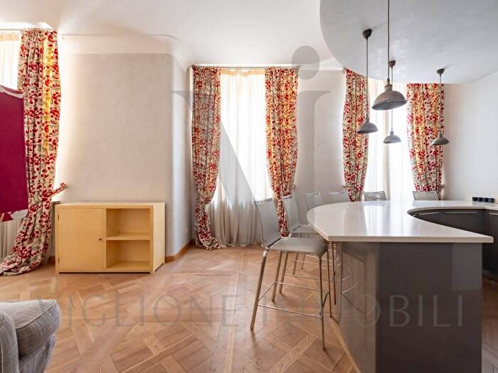 Appartamento bilocale in affitto in Piazza SantErasmo, Brera, Milano