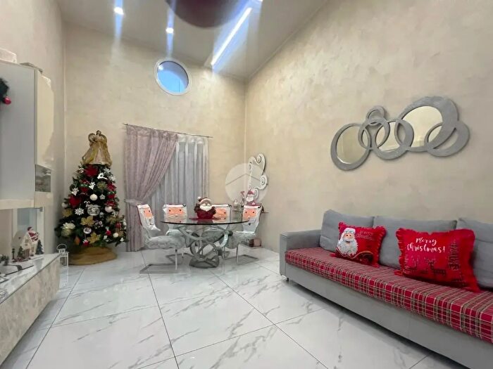 Appartamento trilocale in vendita in Vicolo S Giacomo, Casalnuovo Di Napoli