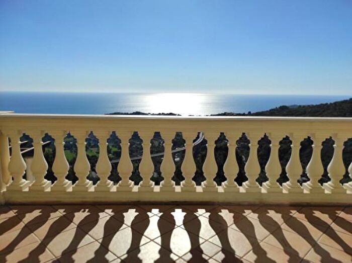 Casa con 6 locali in vendita in Sanremo