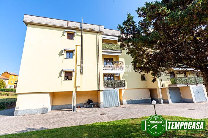 Appartamento quadrilocale in vendita in Via Giovanni Falcone, Senna Lodigiana