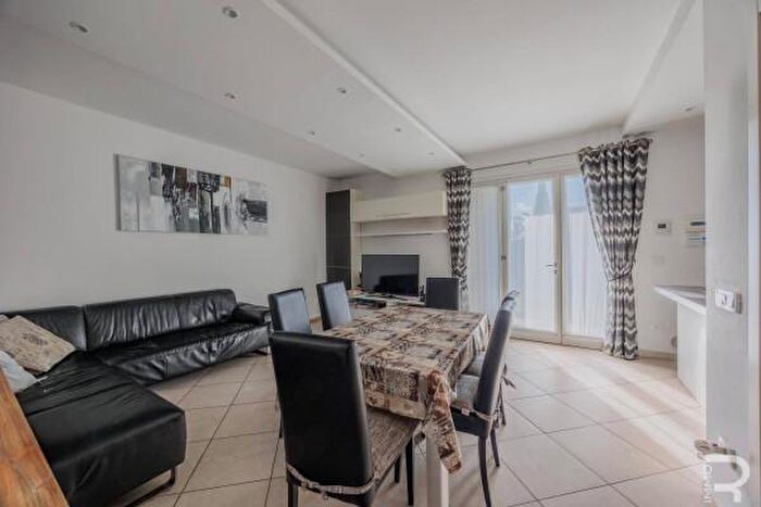 Appartamento trilocale in vendita in Via Barzano, Montemurlo