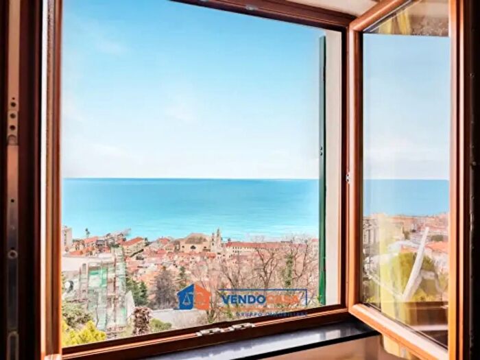 Appartamento con 5 locali in vendita in Via Piave, Pietra Ligure