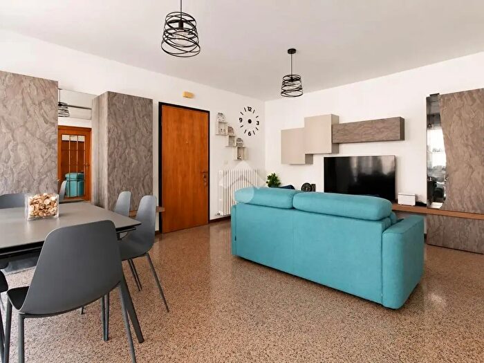 Appartamento trilocale in vendita in Via Lepanto, Giulianova