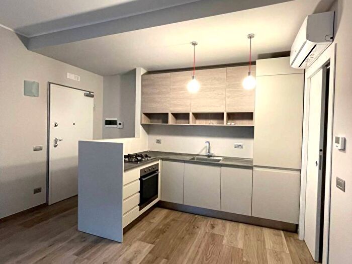 Appartamento bilocale in affitto in Via Atto Vannucci, Porta Romana Medaglie d'Oro, Milano