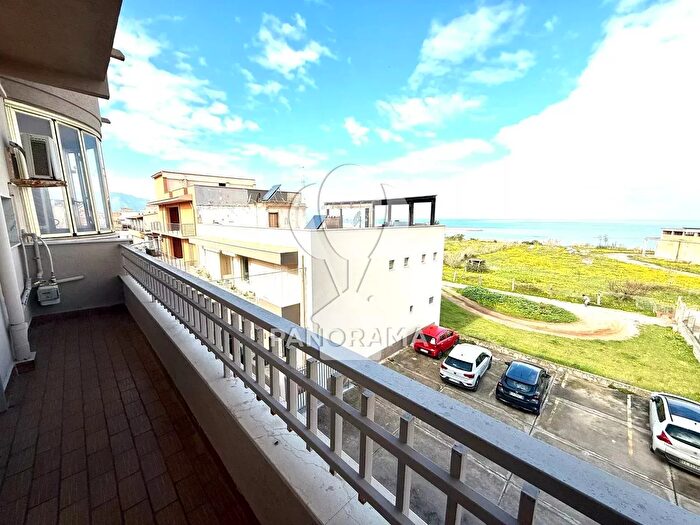 Appartamento quadrilocale in vendita in Balestrate