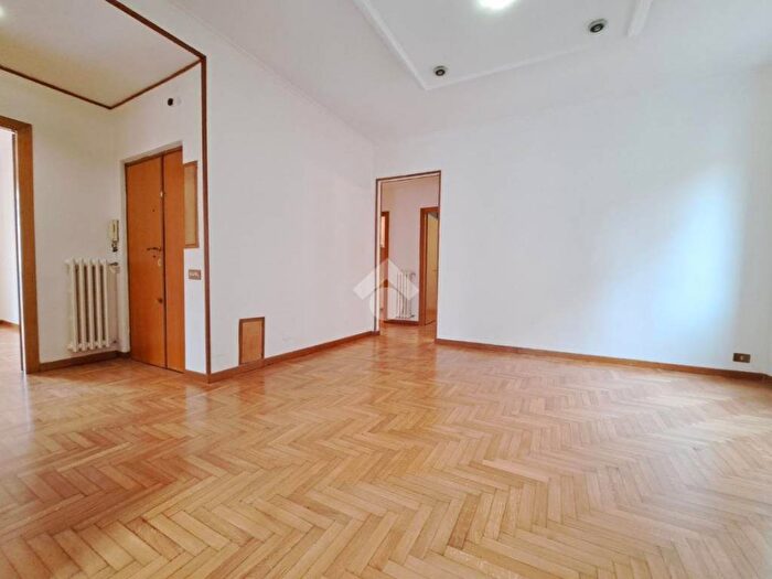 Appartamento quadrilocale in affitto in Via Francesco Posterla, San Basilio, Roma