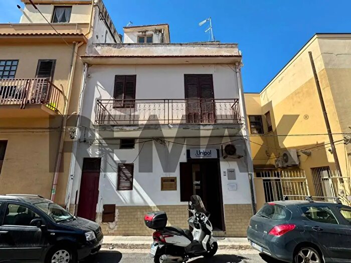 Casa quadrilocale in vendita in Via San Giovanni Bosco, Balestrate