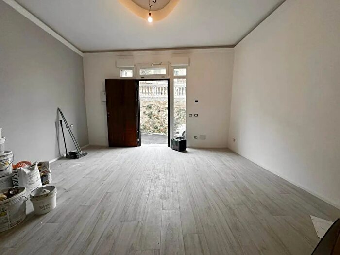 Appartamento trilocale in vendita in Signa