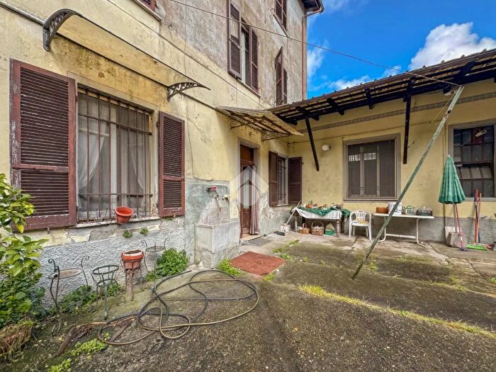 Casa con 8 locali in vendita in Via Giuseppe Garibaldi, Arena Po