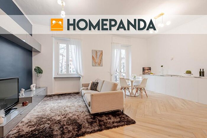 Appartamento trilocale in vendita in Corso Lecce, Torino