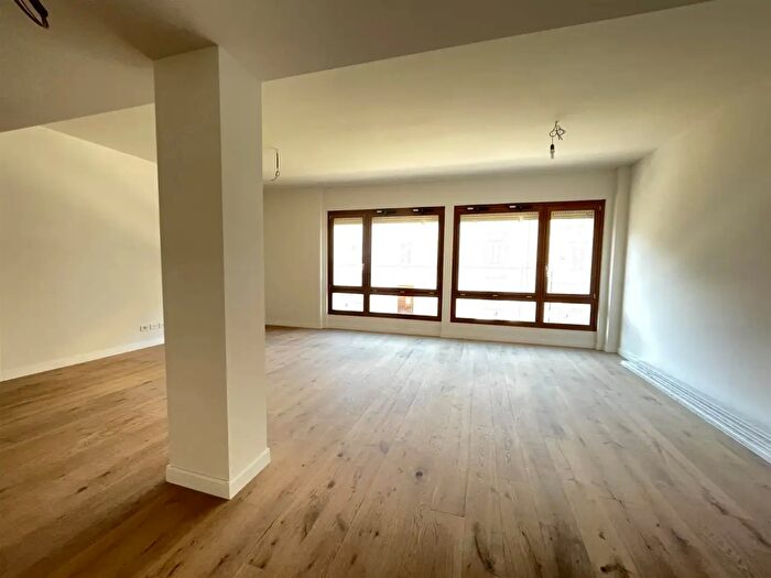 Appartamento con 7 locali in vendita in Firenze