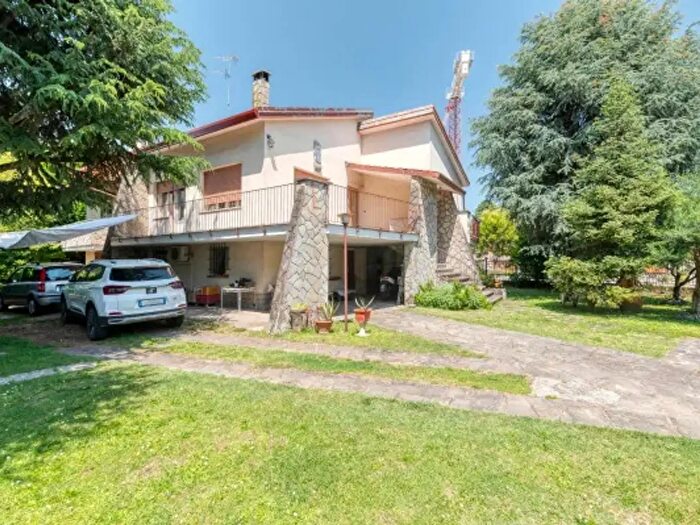 Casa con 6 locali in vendita in Via Tommaso Campanella, Imola