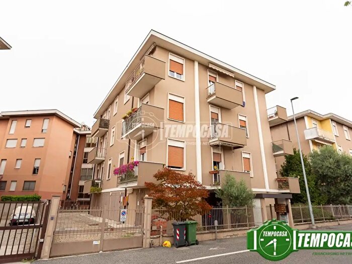 Appartamento trilocale in vendita in Via del Picco, Crema