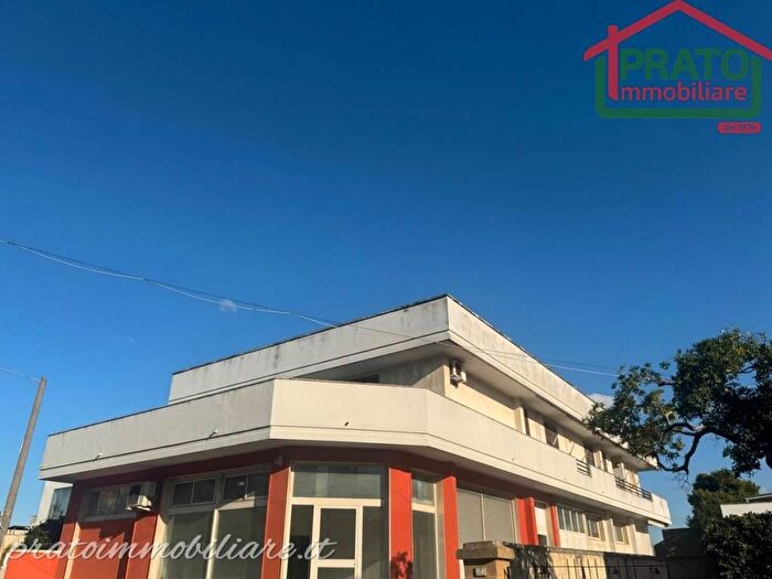 Appartamento con 6 locali in vendita in Via Raffaello Sanzio, Squinzano