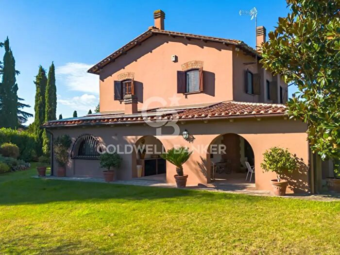 Casa con 7 locali in vendita in Strada Monte Bianchello, Nepi