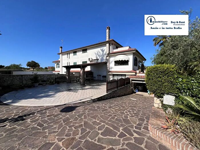 Casa con 5 locali in vendita in Via della Chiusa, Nettuno