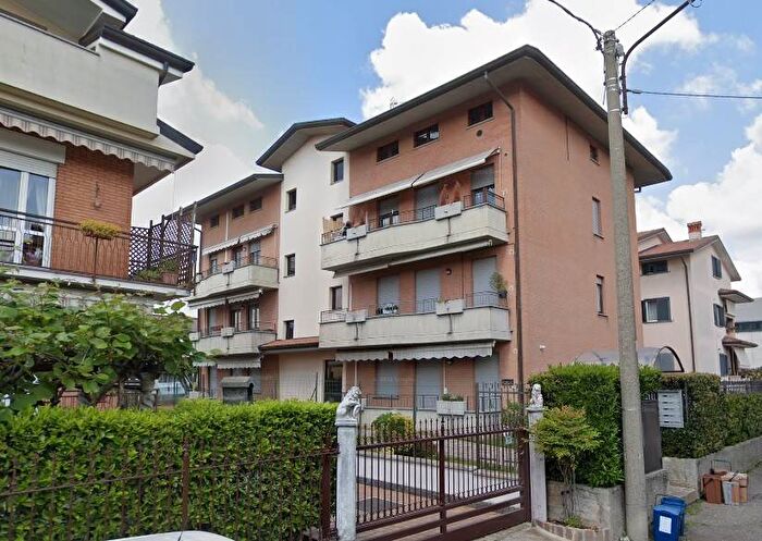 Casa bilocale in affitto in Via Papa Giovanni XXIII, Centro, Giussano