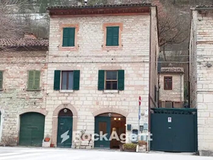 Appartamento bilocale in vendita in Via Camponocecchio, Genga