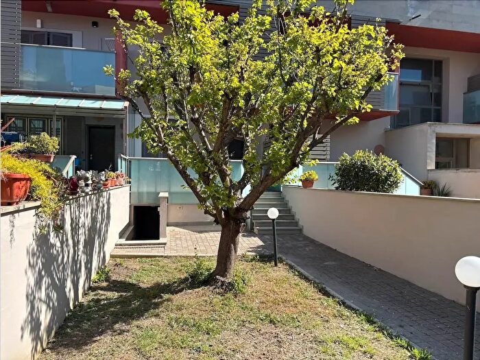 Appartamento bilocale in vendita in Livorno