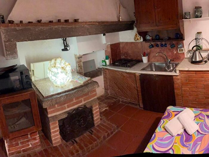 Appartamento monolocale in affitto in Via Renato Fucini, San Francesco, Pisa