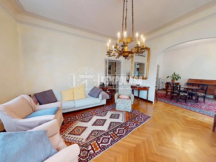 Appartamento quadrilocale in vendita in Via Lega Insurrezionale, Como