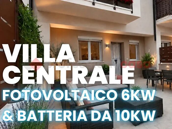 Casa con 5 locali in vendita in Via Buonarroti, Avezzano