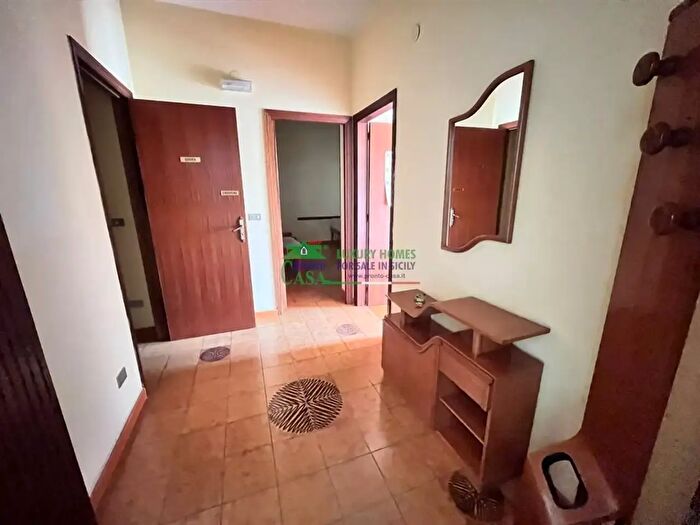 Appartamento con 5 locali in affitto in Via Villa Franca, Comiso