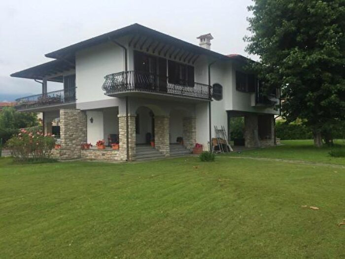 Casa con 5 locali in affitto in Forte Dei Marmi