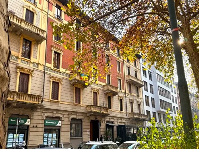 Appartamento trilocale in vendita in Viale Monte Nero, Milano