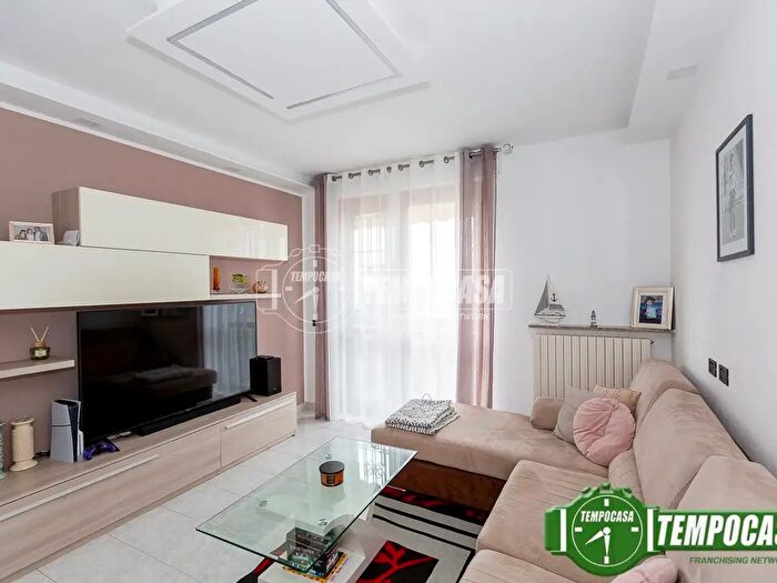 Appartamento trilocale in vendita in Via Giacomo Matteotti, Sant'Angelo Lodigiano