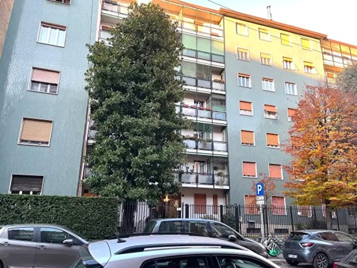Appartamento quadrilocale in vendita in Via Giovanni Milani, Milano