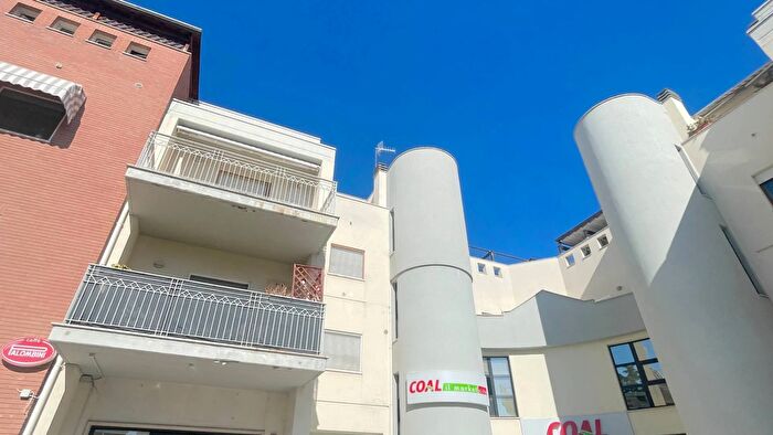 Appartamento con 7 locali in vendita in Piazza Kolbe, San Benedetto Del Tronto