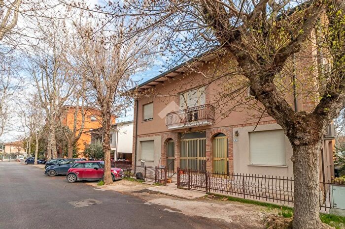 Appartamento trilocale in vendita in Via della Libertà, Cesenatico