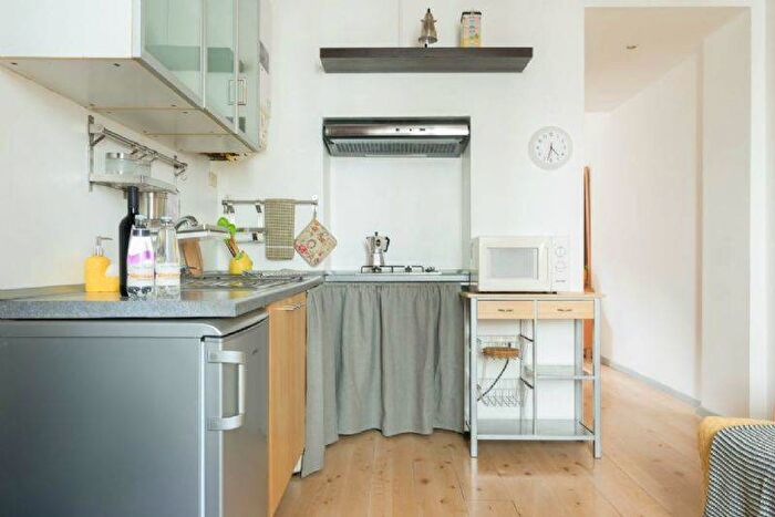 Appartamento bilocale in affitto in via Torricelli, Ascanio Sforza, Milano