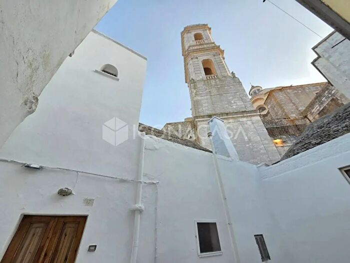 Appartamento bilocale in vendita in Via Dura SNC, Locorotondo