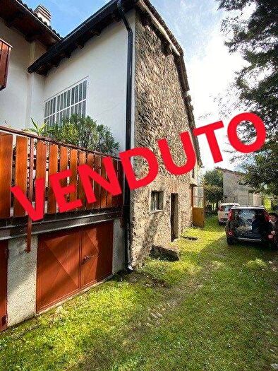 Casa bilocale in vendita in Via Cassin, Samolaco