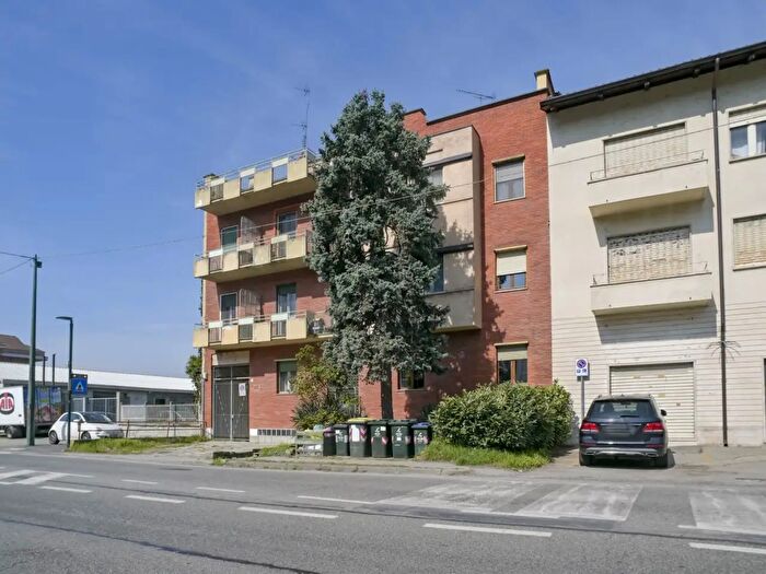 Appartamento trilocale in vendita in Corso Casale, Torino