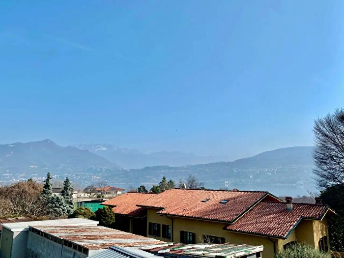 Appartamento bilocale in vendita in Via S Antonio, Annone Di Brianza