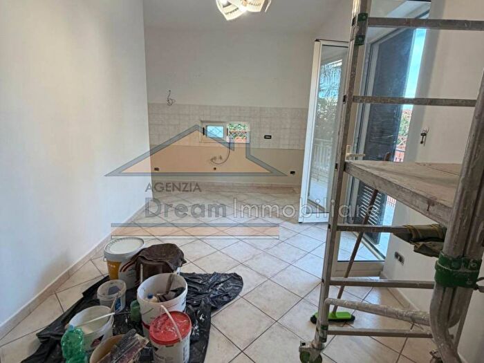 Appartamento trilocale in affitto in Via Gianfelice, Giardini Oasi Sacro Cuore, Giugliano in Campania