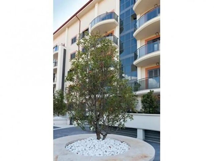 Appartamento in vendita in Via Giacinto Bicurin, Roma