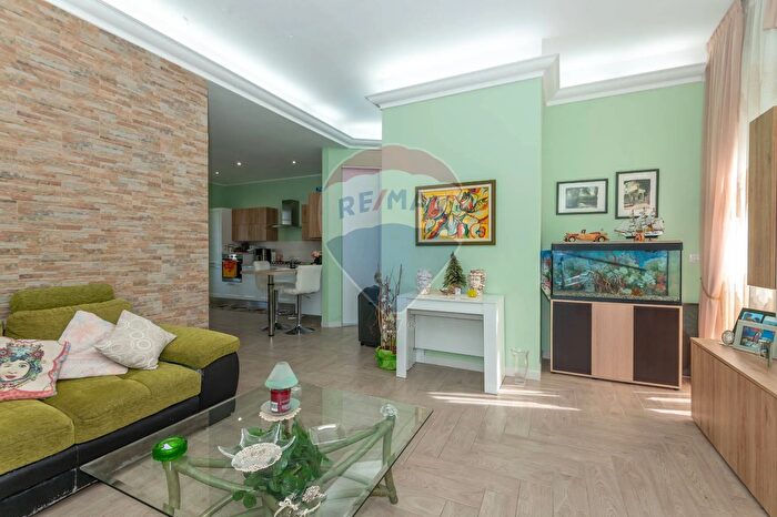 Appartamento quadrilocale in vendita in Via Torino, Siracusa