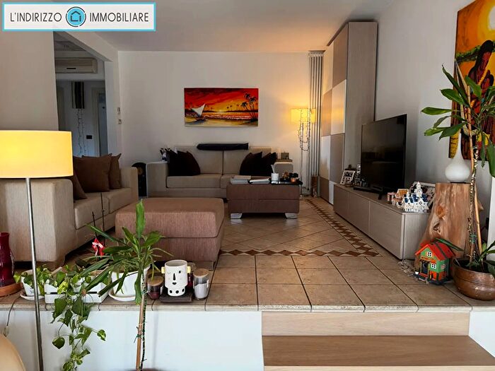 Casa con 8 locali in vendita in Noventa Padovana