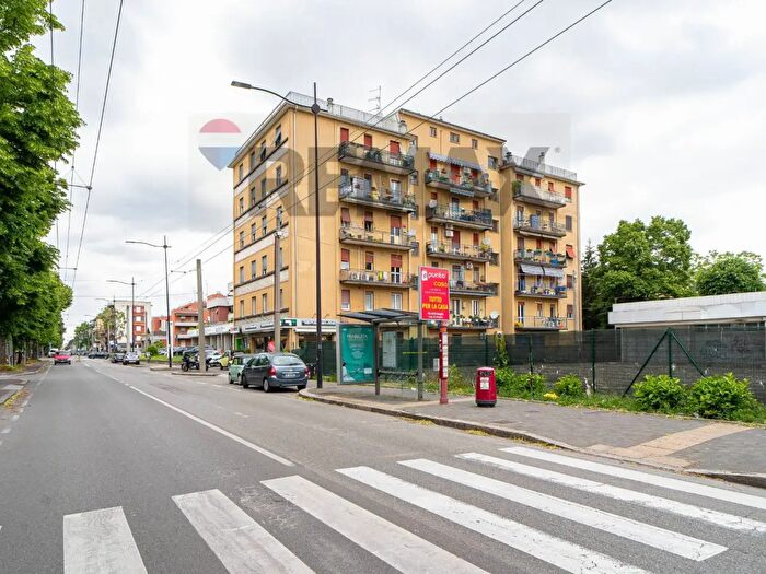 Appartamento trilocale in vendita in Via Emilio Lepido, Parma