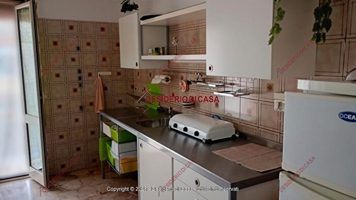 Appartamento con 5 locali in vendita in Via Catalano Partinico Pa Italia, Partinico