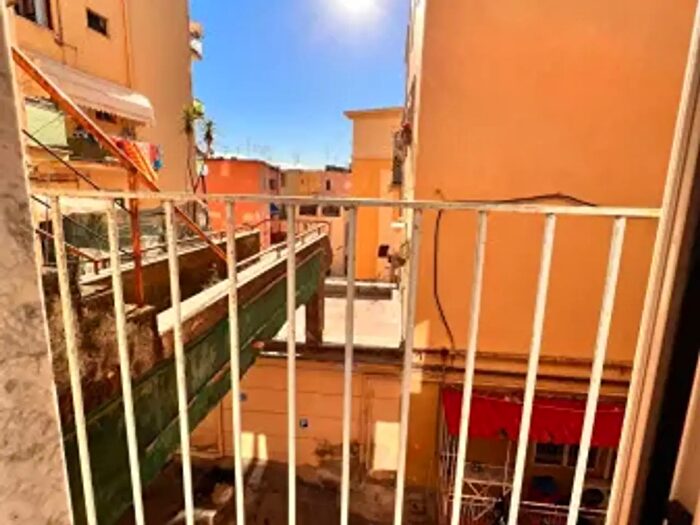 Appartamento trilocale in vendita in Corso Vittorio Emanuele, Napoli