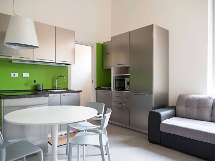 Appartamento trilocale in affitto in Via Nicola Antonio Porpora, Casoretto, Milano