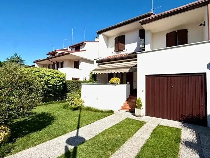 Casa con 6 locali in vendita in Conegliano