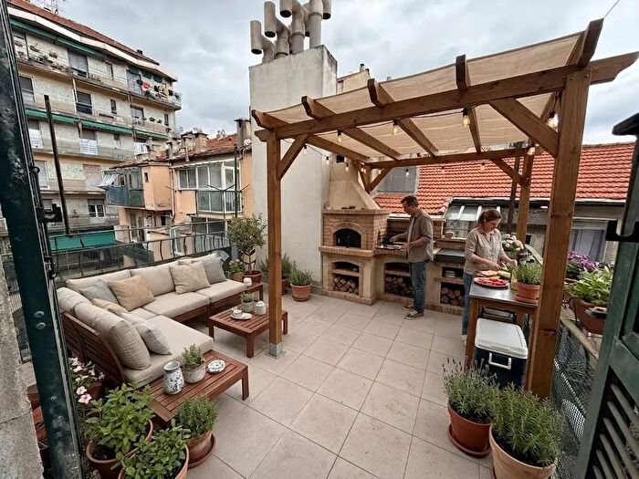 Appartamento quadrilocale in vendita in Via Nicolò Cesare Garroni, Savona