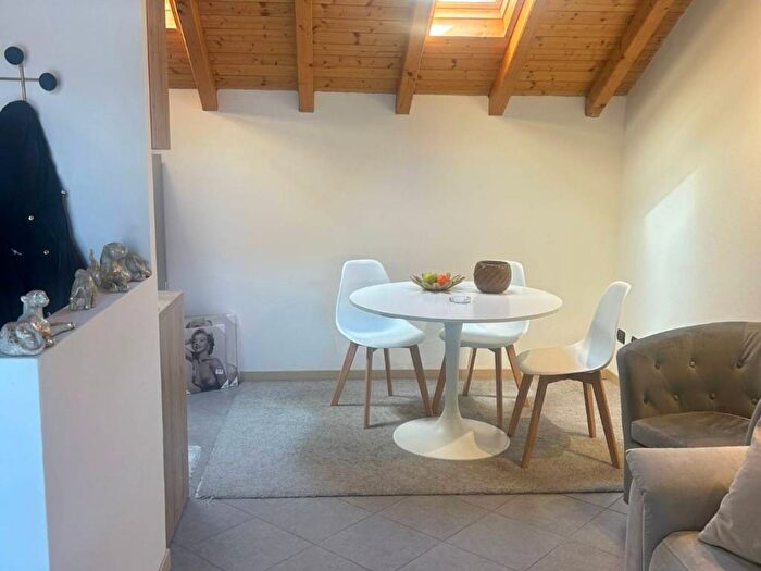 Appartamento bilocale in affitto in Via Cristoforo Colombo, Flora, Legnano